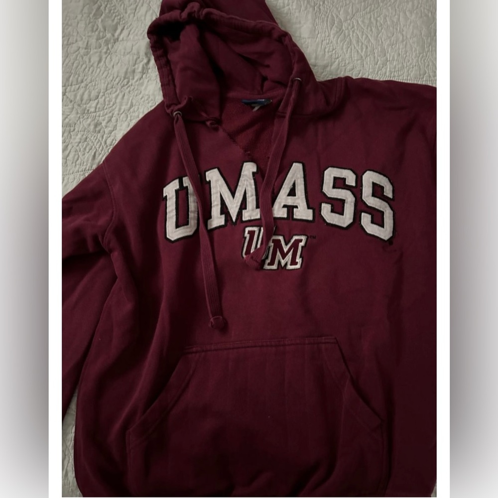 UMASS sweatshirt